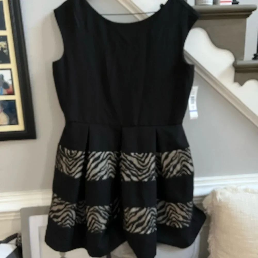 Tiana B. Black Lace Stripe Scoop Back Sleeveless Party Dress sz 18 NWT